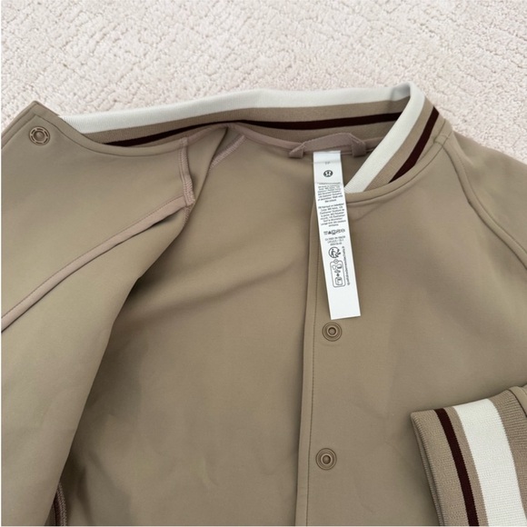 NWT Lululemon Snap-Front Collegiate Jacket sizexs - Picture 5 of 8